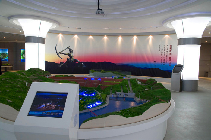旅游展区.jpg