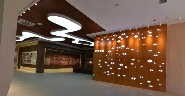 历史沿革城市变迁展厅.webp.jpg
